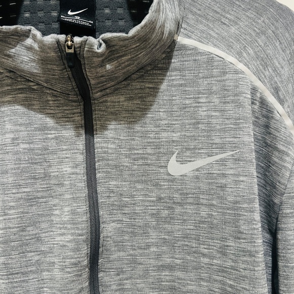 Nike Men's Therma Element 1/2 Zip Long Sleeve Running Shirt XL Gray Top BV4713 - Picture 7 of 16